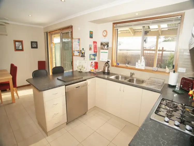 Fifth view of Homely house listing, 2 Megan Place, Traralgon VIC 3844
