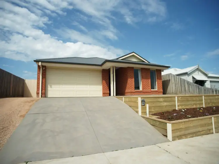 14 Albert Street, Yinnar VIC 3869