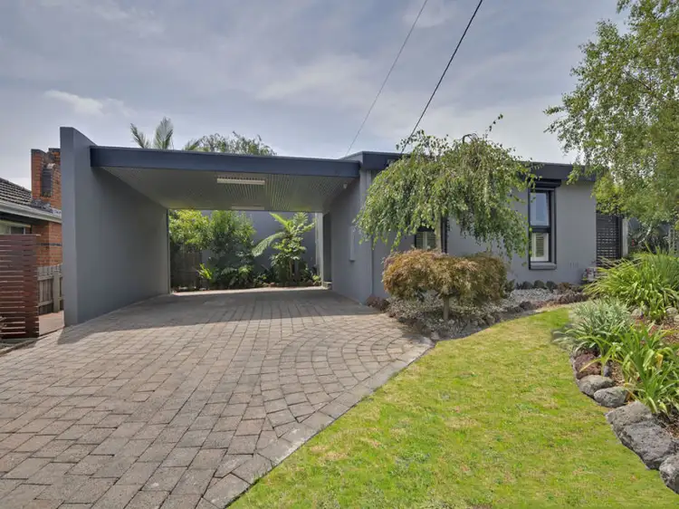 21 Heather Grove, Newborough VIC 3825