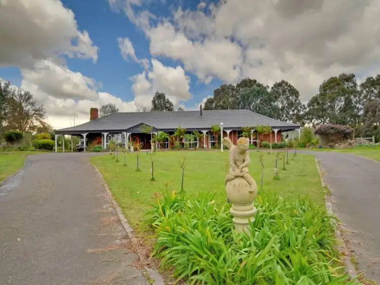 Main view of Homely rural property listing, 9 Ashton Court, Rosedale VIC 3847