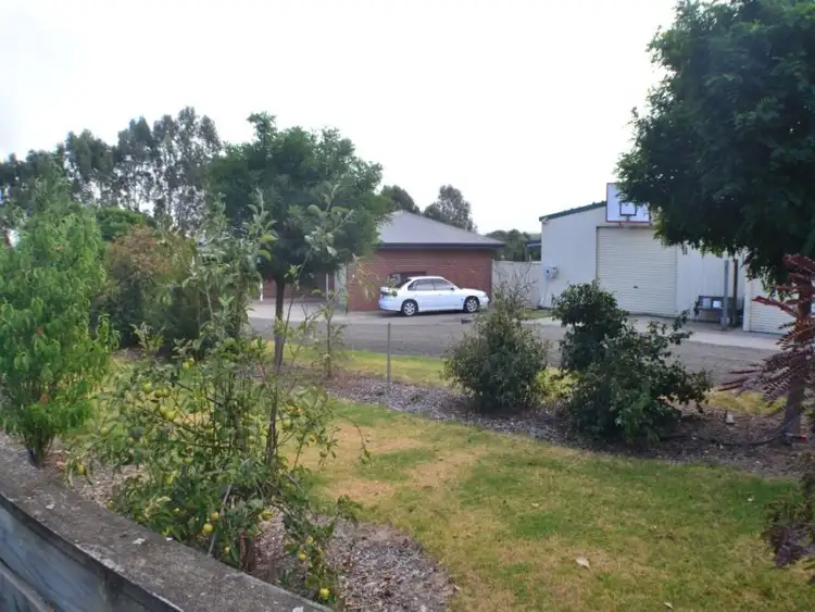 4 Leonard Street, Morwell VIC 3840