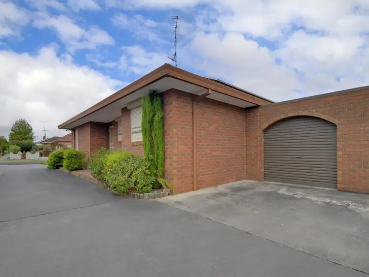 1/15 Gay Street, Morwell VIC 3840