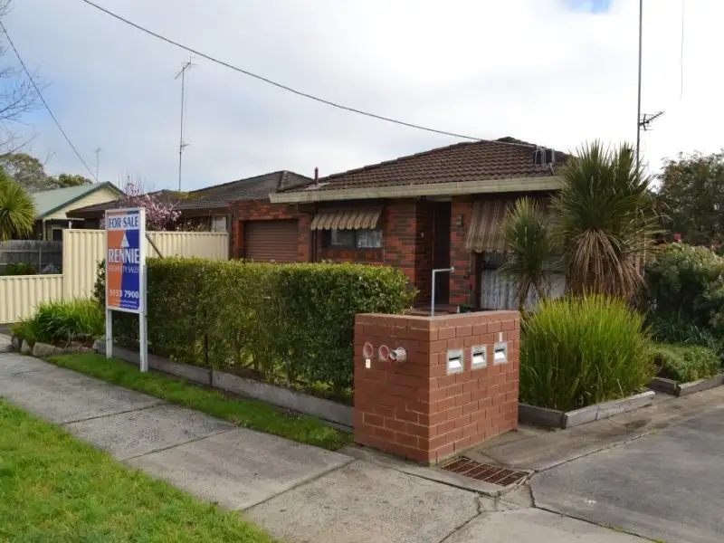 Main view of Homely unit listing, 1/11 Keegan Street, Morwell VIC 3840