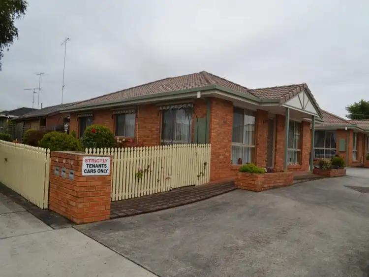 Main view of Homely unit listing, 1/11 Elgin Street, Morwell VIC 3840