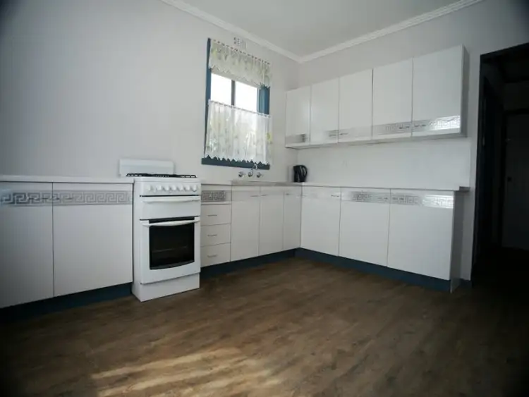 Fifth view of Homely house listing, 2 Livingstone Street, Morwell VIC 3840