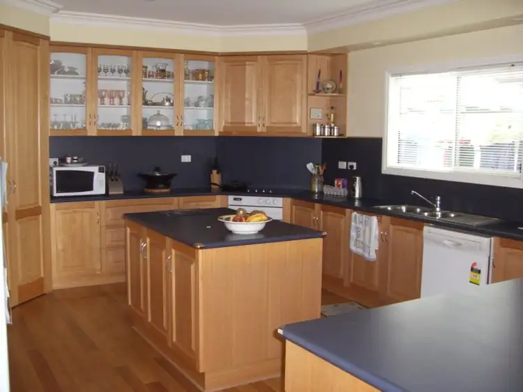 Second view of Homely house listing, 8 Palm Grove, Morwell VIC 3840