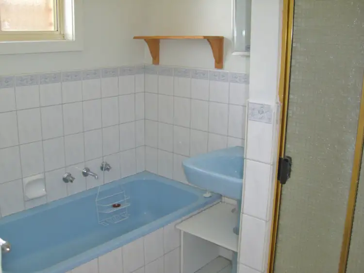 Fifth view of Homely unit listing, 10A-10B Sinclair Avenue, Morwell VIC 3840