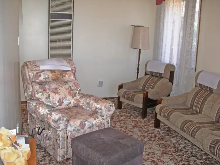 Second view of Homely unit listing, 2/7 Elgin Street, Morwell VIC 3840