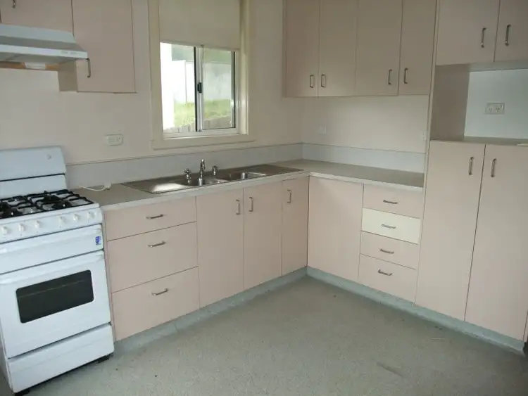 Fourth view of Homely house listing, 15 Hare Street, Morwell VIC 3840