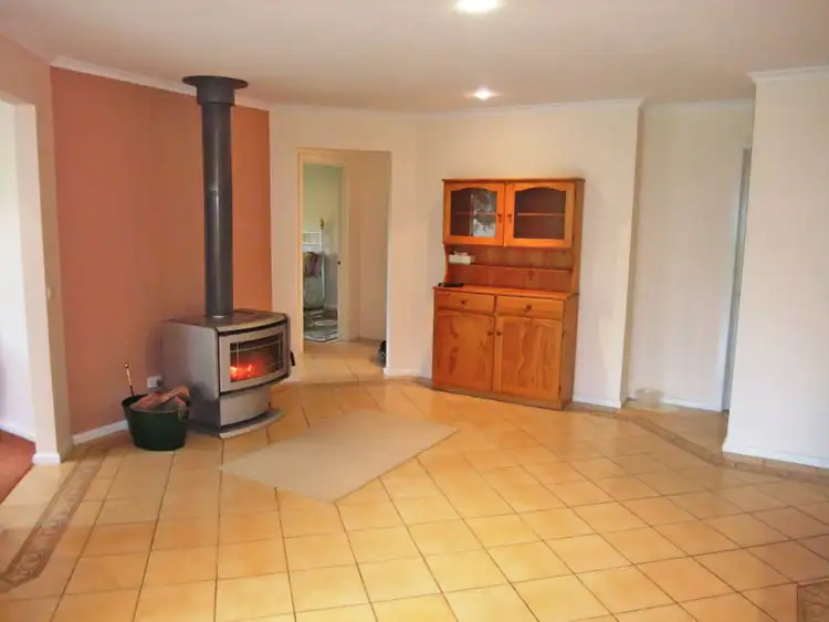 Fifth view of Homely house listing, 9 Leeandale Drive, Yinnar VIC 3869