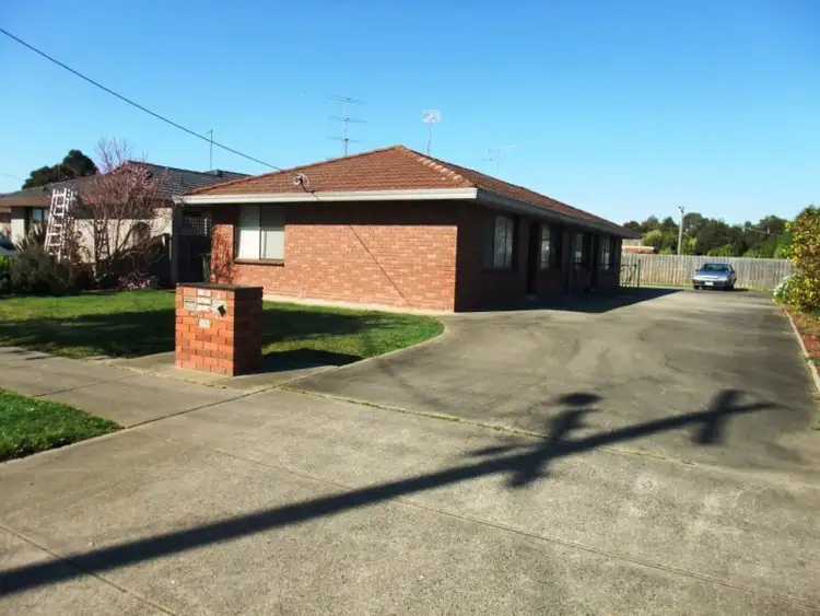 20 Spring Court (Units 1 & 2), Morwell VIC 3840