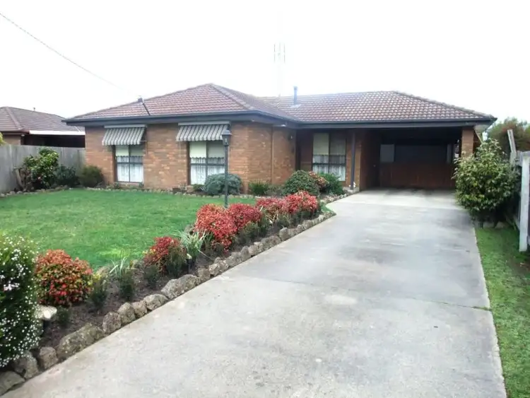 Second view of Homely house listing, 7 Karlo Court, Morwell VIC 3840