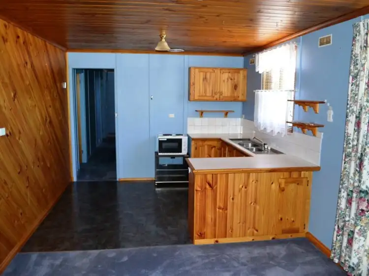 Second view of Homely house listing, 8 Jordan Court, Rawson VIC 3825