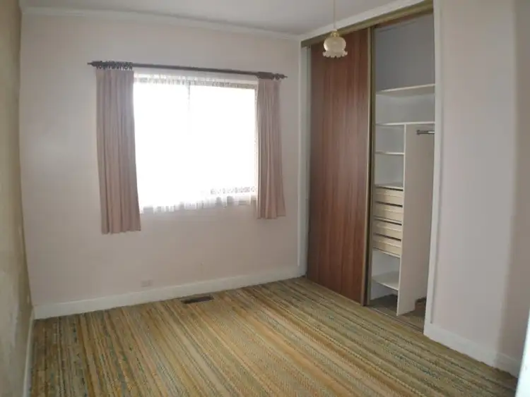 Fifth view of Homely house listing, 10 Birch Court, Morwell VIC 3840