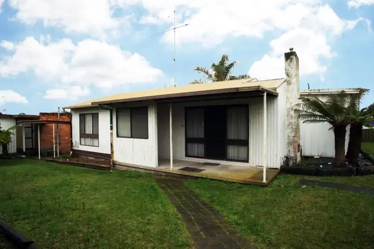 6 Boolarra Avenue, Newborough VIC 3825