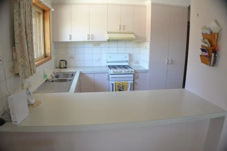 Sixth view of Homely unit listing, 3/27 Elgin Street, Morwell VIC 3840