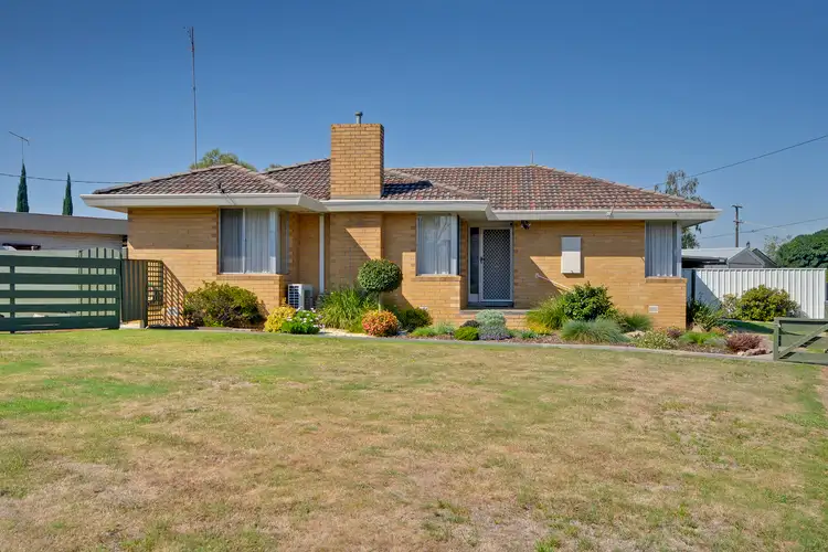 2 Littleton Avenue, Yinnar VIC 3869