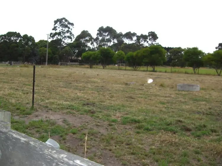 Sixth view of Homely house listing, 10 Fenton Way, Hazelwood North VIC 3840