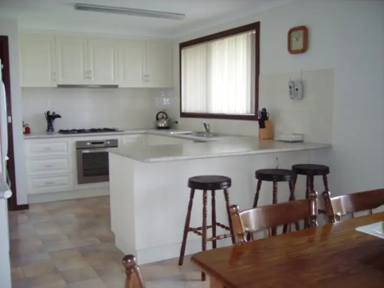 Seventh view of Homely house listing, 10 Fenton Way, Hazelwood North VIC 3840