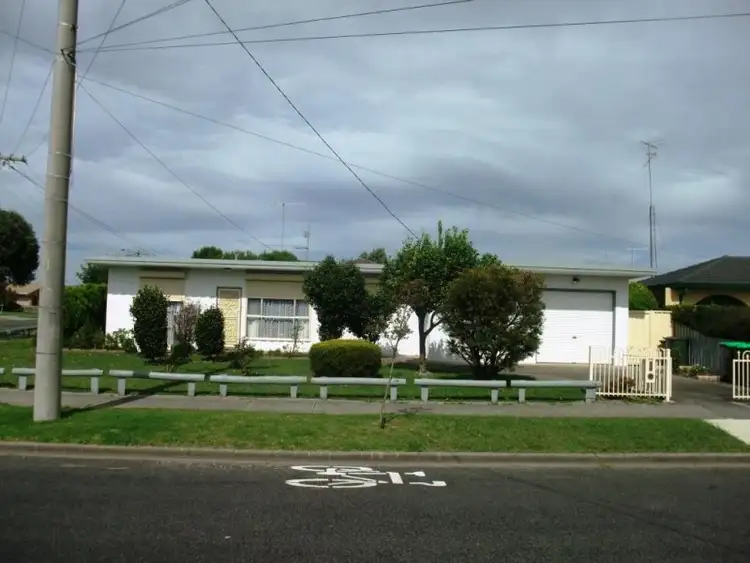 27 The Avenue, Morwell VIC 3840