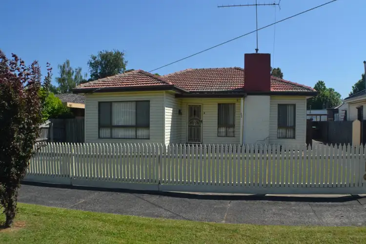 12 Grandview Grove, Morwell VIC 3840