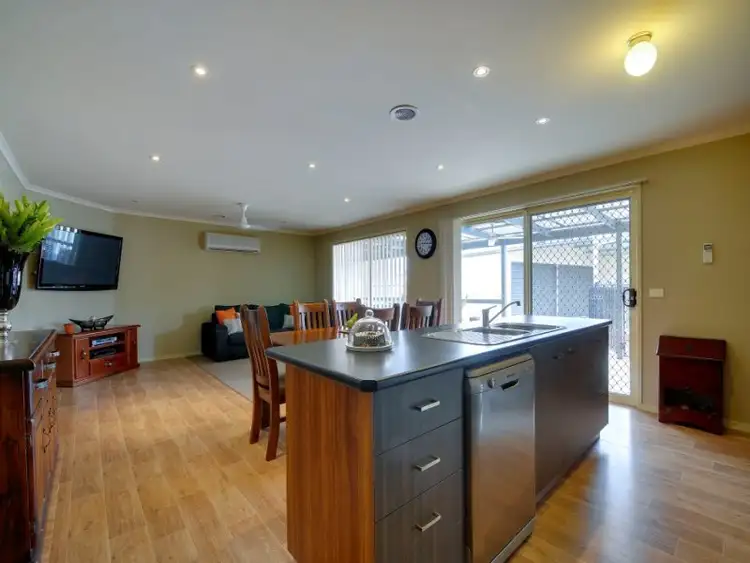 Fourth view of Homely house listing, 7 Jacob Court, Morwell VIC 3840