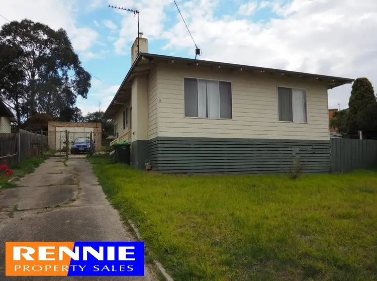 10 Dunbar Avenue, Morwell VIC 3840