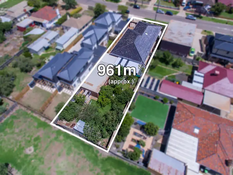 98 Westmoreland Road, Sunshine North VIC 3020