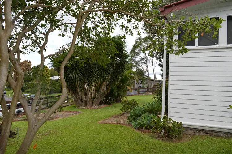 23 Bean Street, Maleny QLD 4552