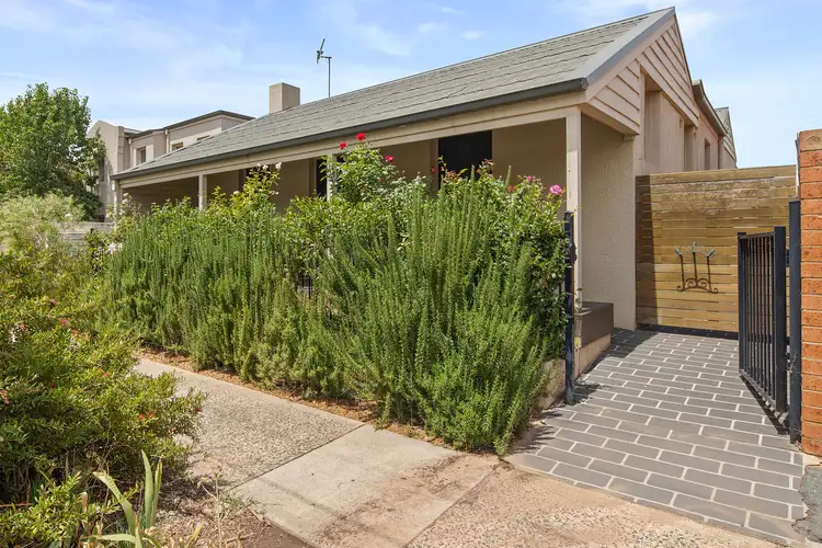 15/33 Macquoid Street, Queanbeyan East NSW 2620