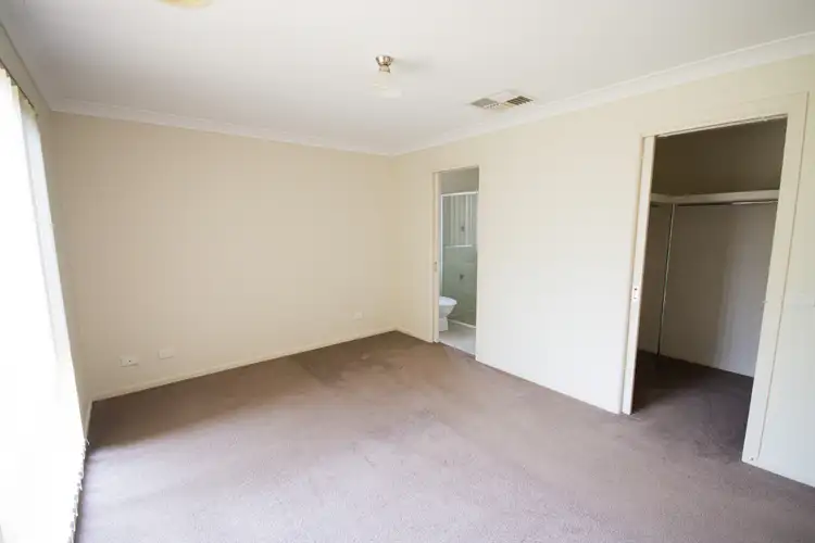 Fifth view of Homely house listing, 29 Robbins Drive, East Albury NSW 2640