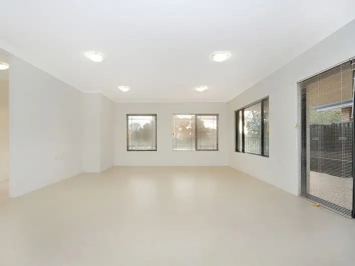 Fourth view of Homely house listing, 11 Ollave Circuit, Aveley WA 6069