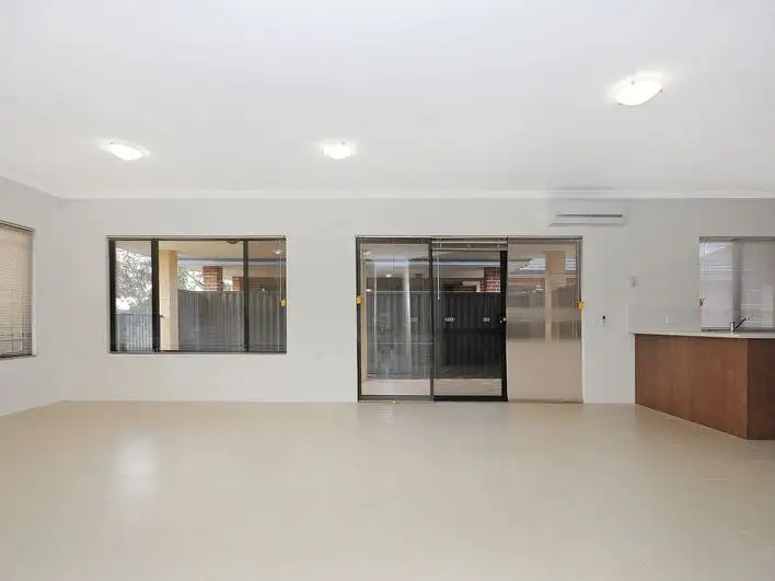 Fifth view of Homely house listing, 11 Ollave Circuit, Aveley WA 6069