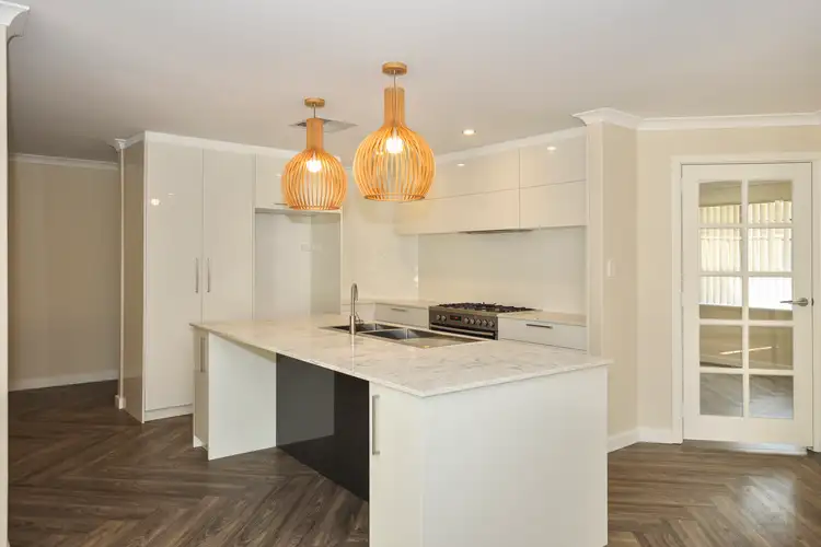 Sixth view of Homely house listing, 7 JALNA COURT, Ballajura WA 6066