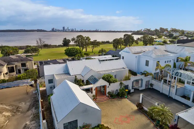 86 Tweeddale Road, Applecross WA 6153