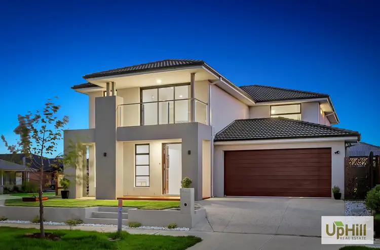 16 LANCELOT AVENUE, Clyde VIC 3978