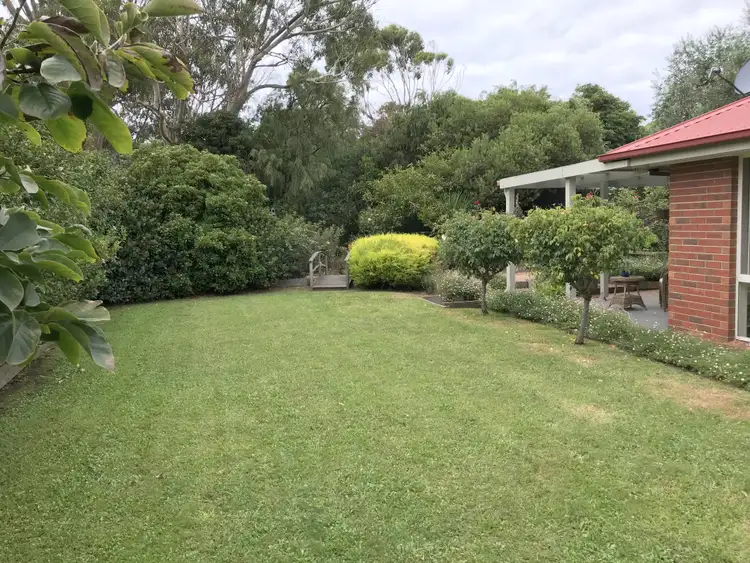 20 Chelsea Square, Inverloch VIC 3996