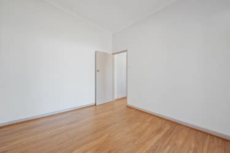 Fourth view of Homely semi-detached listing, 8A Gaull Place, Embleton WA 6062