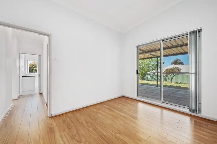 Sixth view of Homely semi-detached listing, 8A Gaull Place, Embleton WA 6062