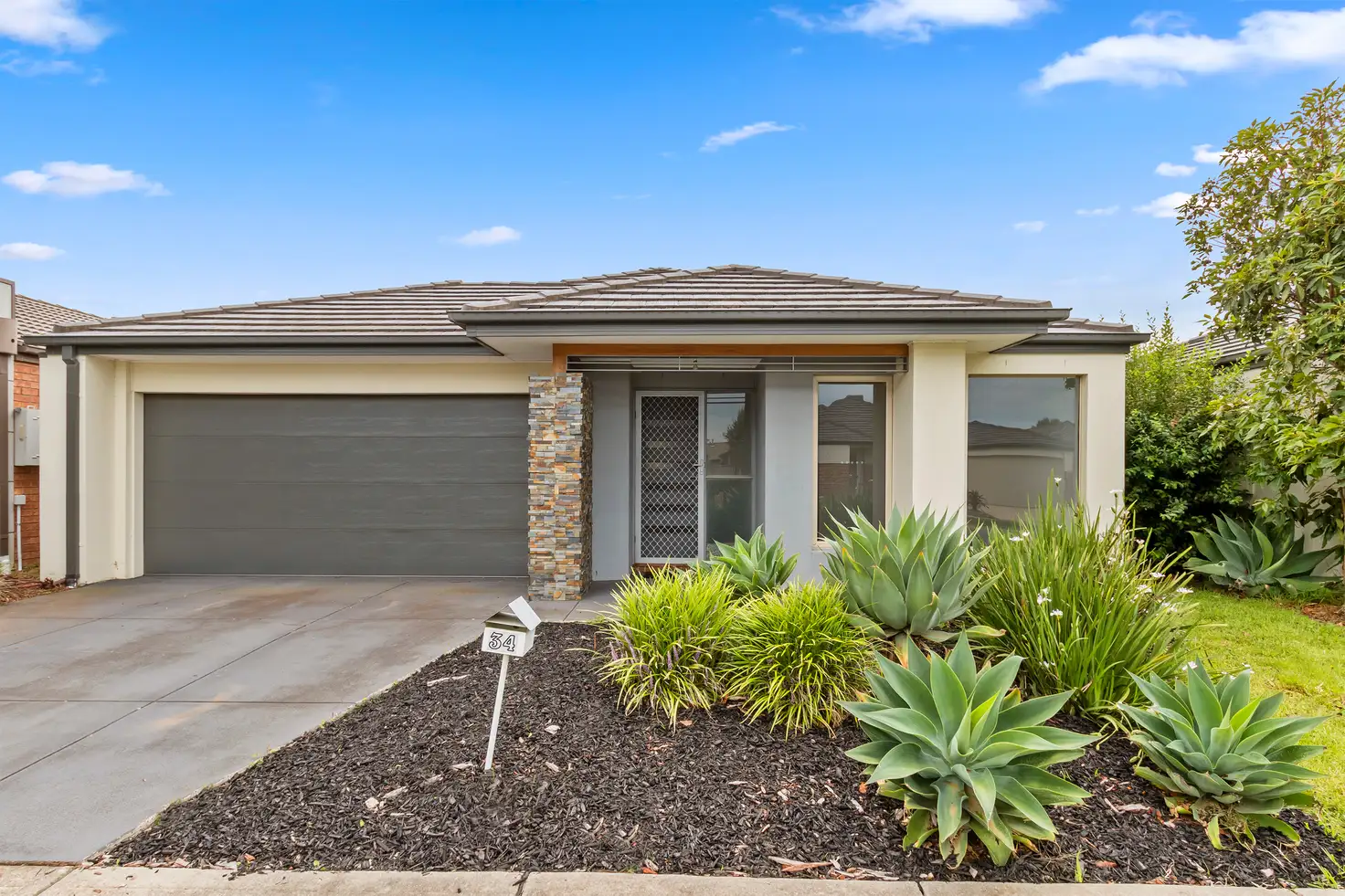 Main view of Homely house listing, 34 Edenbrook Circuit, Pakenham VIC 3810