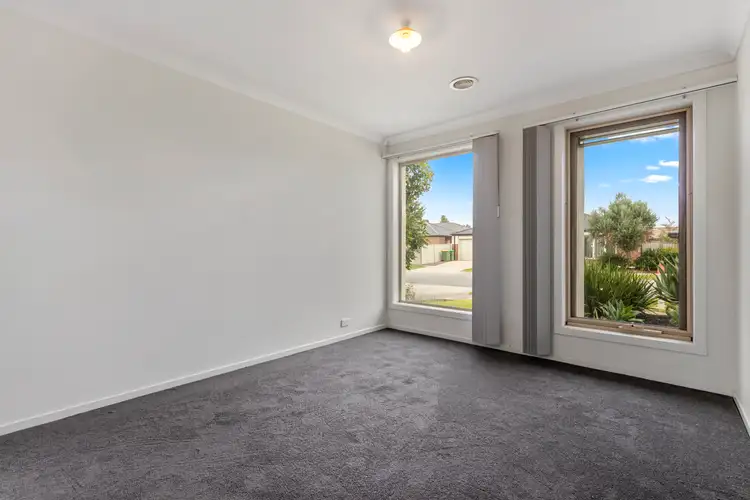 Sixth view of Homely house listing, 34 Edenbrook Circuit, Pakenham VIC 3810