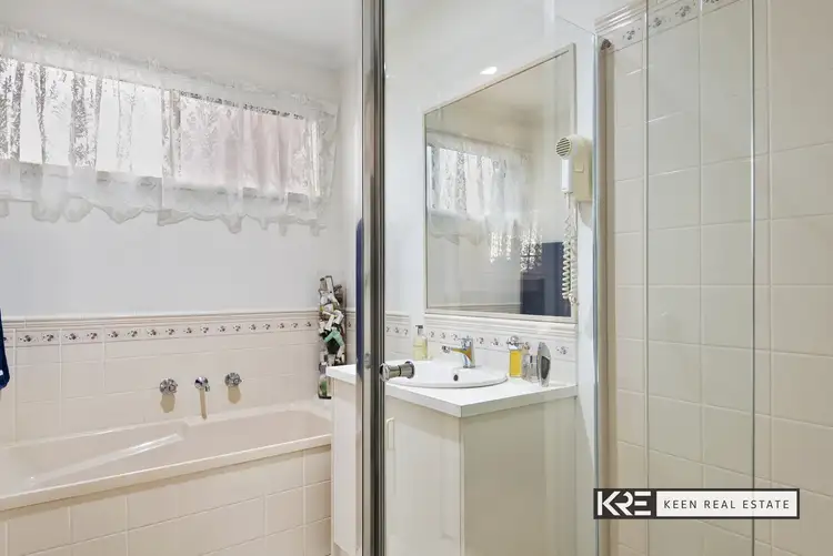 Sixth view of Homely house listing, 30 Geraldine Drive, Hampton Park VIC 3976