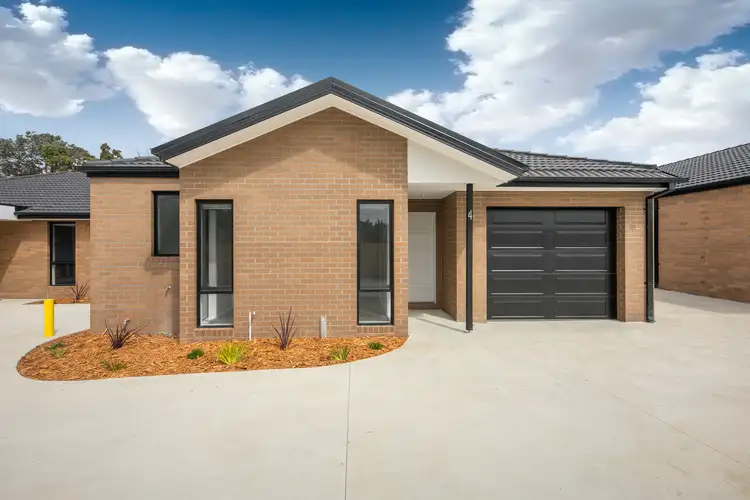 4/17 Regan Drive, Romsey 3434, Romsey VIC 3434