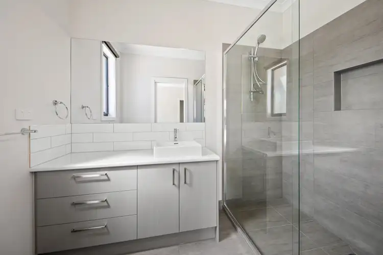 Sixth view of Homely unit listing, 4/17 Regan Drive, Romsey 3434, Romsey VIC 3434