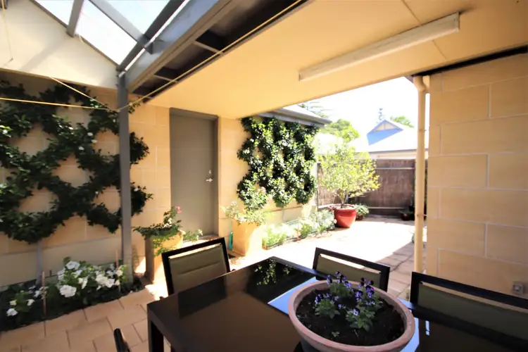 Fifth view of Homely townhouse listing, 2/6 Heriot Street, Mount Gambier SA 5290