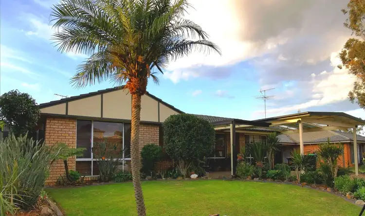 19 Derwent Place, St Clair NSW 2759