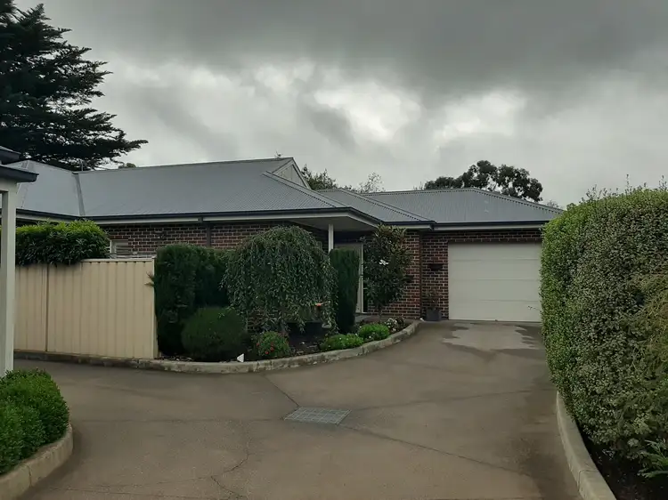 2/14 Morrow Road, Gisborne, Gisborne VIC 3437