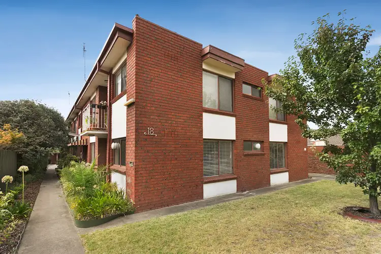 3/18 Balmoral Street, Essendon VIC 3040