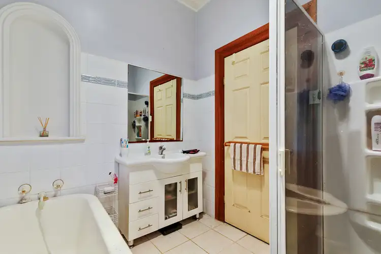 Fifth view of Homely house listing, 3 DEREK DRIVE, Broadford VIC 3658
