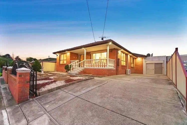129 Rokewood Crescent, Meadow Heights VIC 3048